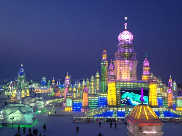 thoi-gian-tot-nhat-de-tham-du-le-hoi-bang-dang