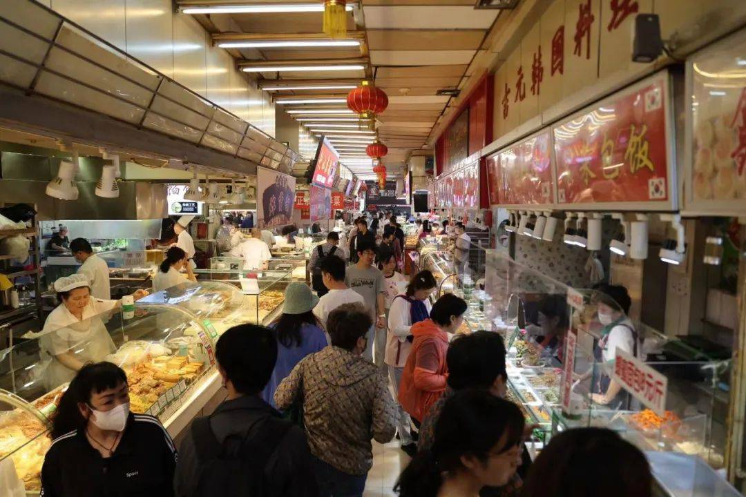 kinh-nghiệm-du-lịch-cáp-nhĩ-tân-mua-sắm