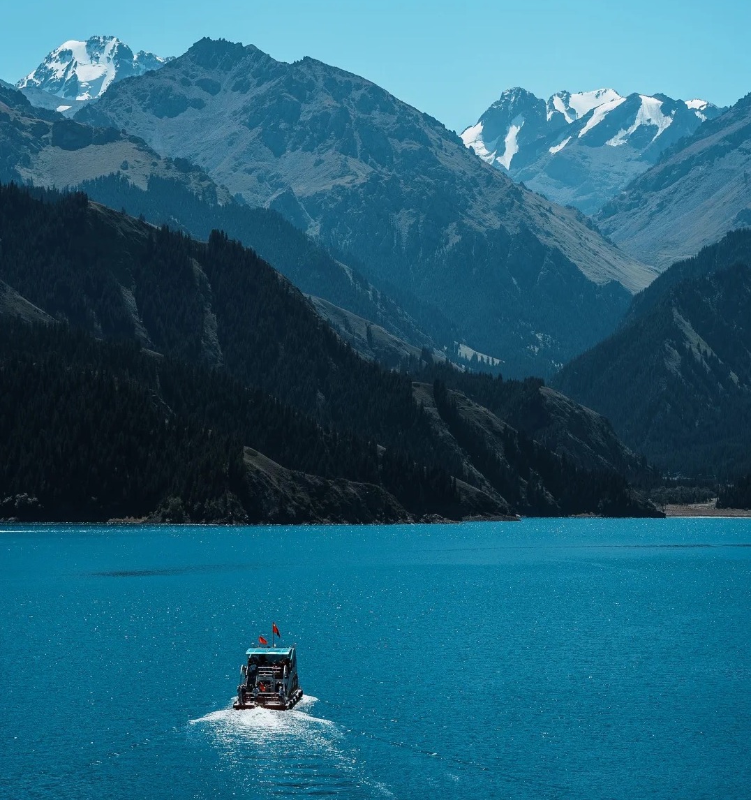 Top- 10- địa- điểm- tham- quan- không- thể- bỏ- lỡ- khi- du- lịch- Urumqi