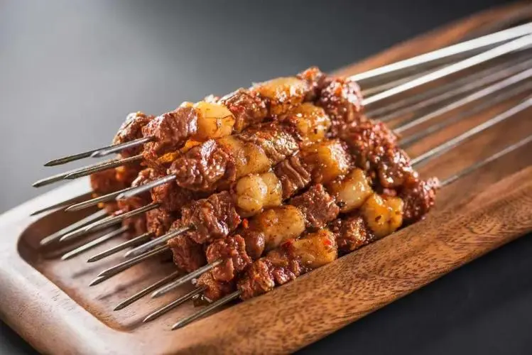 thuong-thuc-am-thuc-tai-le-hoi-bang-dang