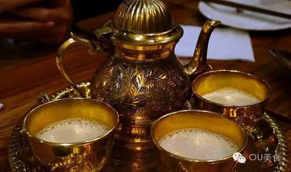 ẩm-thực-tân-cương-trà-sữa