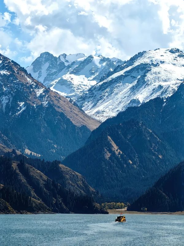 du- lịch- tân- cương- mùa- nào- đẹp